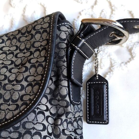 Coach ♣️Rare Limited Edition Vintage Signature Black Canvas Leather Trim Hobo - Picture 3 of 15